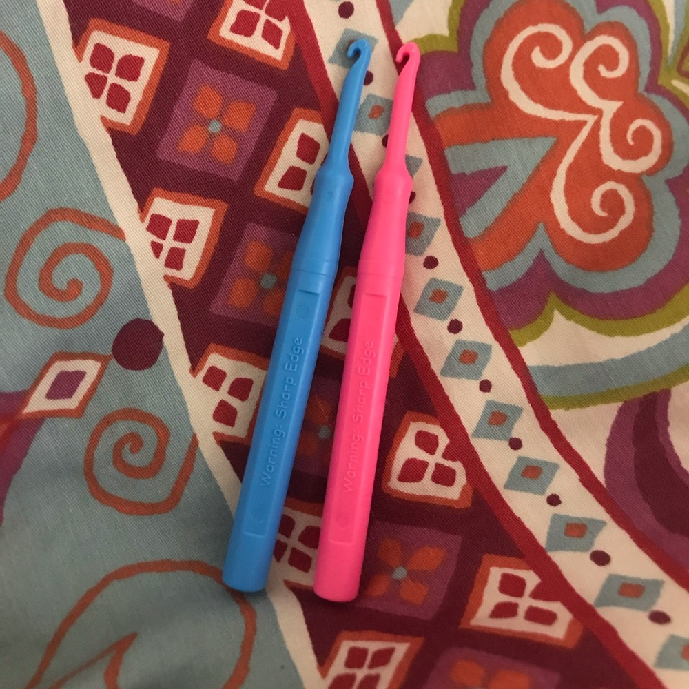 Brand New! Rainbow loom bracelet making hooks.